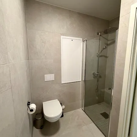 New Modern アパート *